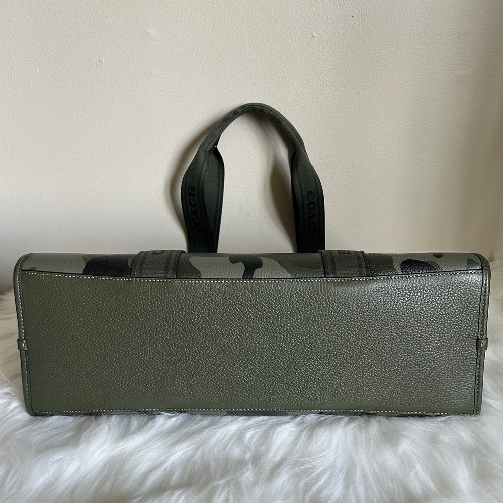 Coach Smith Tote Dark Cypress Camo Pebbled Leather Large Bag NWT - Picture 4 of 9
